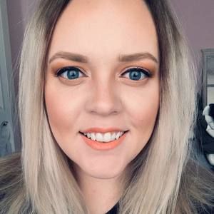 Meet your Posher, Janel